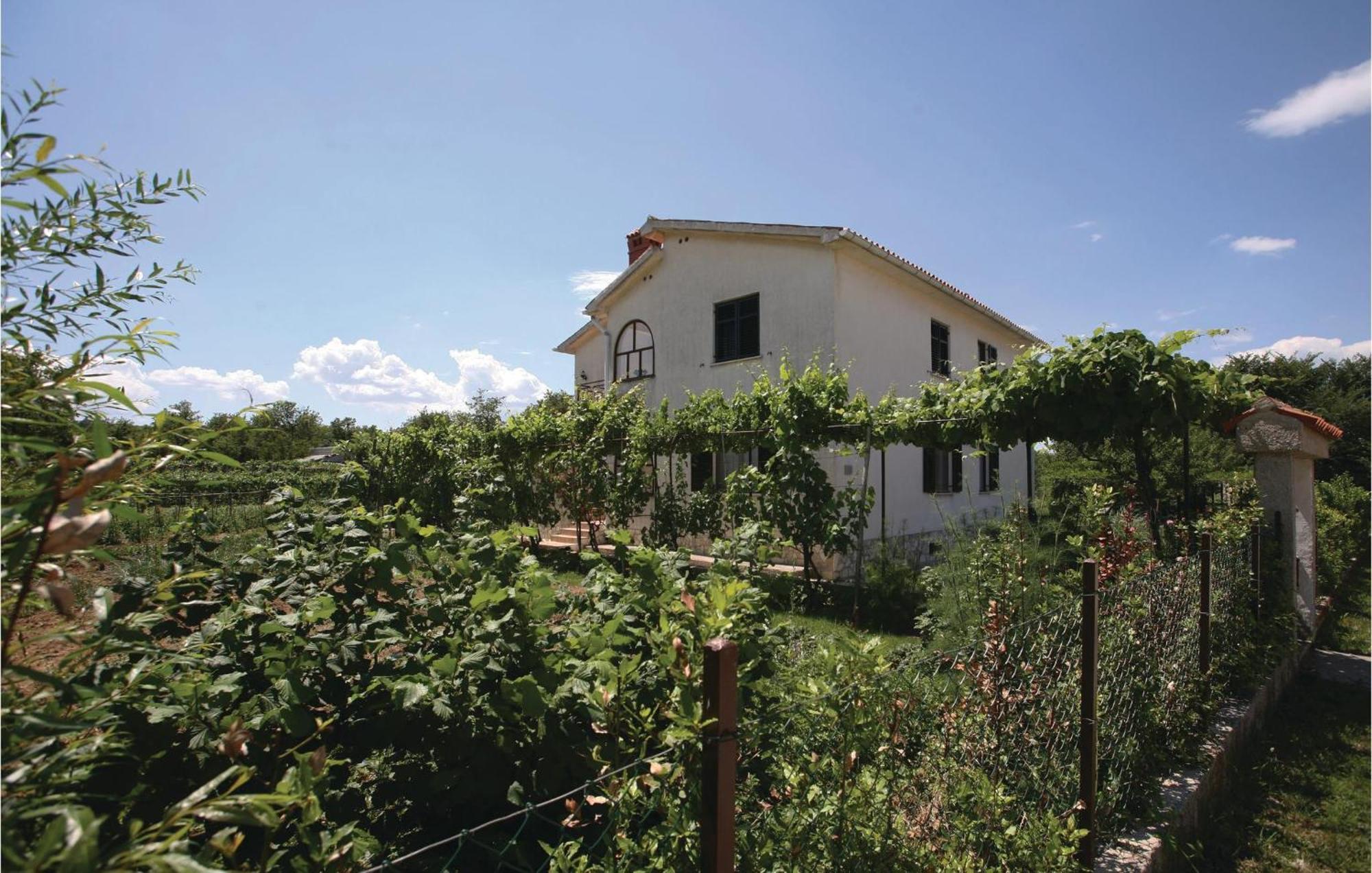 2 Bedroom Gorgeous Apartment In Labin Rasa Exterior photo